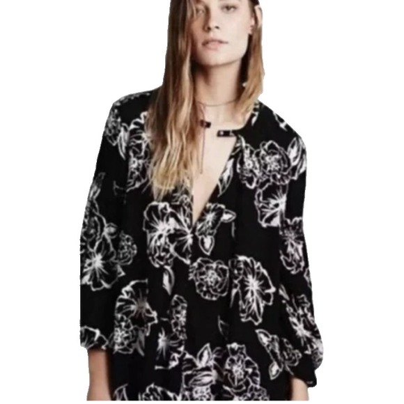 Free People Dresses & Skirts - FREE PEOPLE Snap‎ Out of It Floral Swing Tunic Mini Dress Sz S Boho Festival